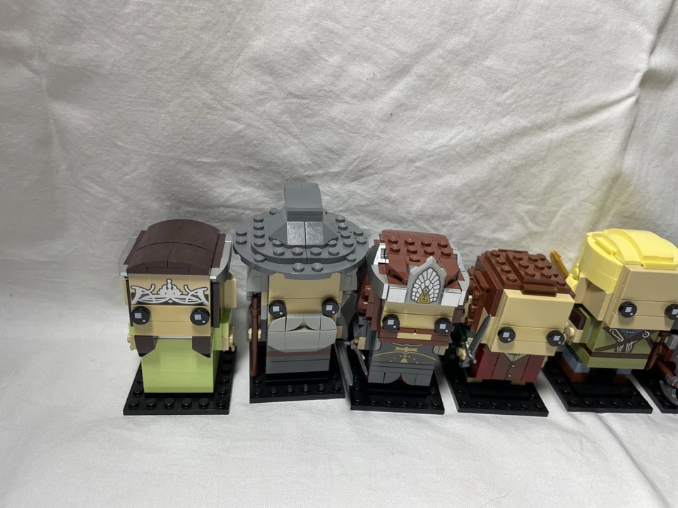 LEGO Señor de los Anillos Lotr Brickheadz Gandalf Frodo Legolas Aragorn Foto 2 de 4