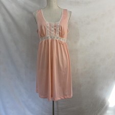 Peachy pink nylon lace chemise gown vintage 70s sz medium