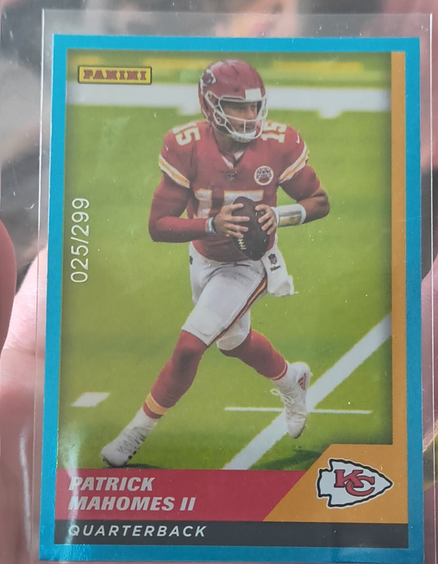 Panini 2021 Patrick Mahomes II #32 Blue /299 Kansas City Chiefs NFL Card