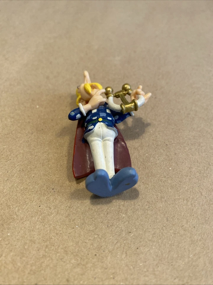 Plastoy Figur Goscinny und Uderzo: Asterix Und Obelix: Troubadix mit Laute ca7cm - Bild 3 von 4
