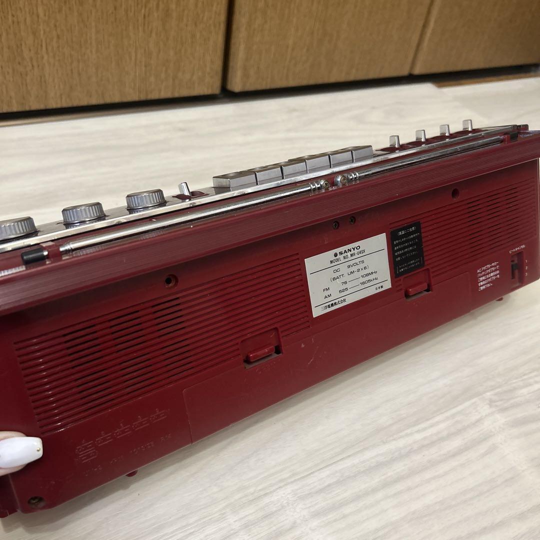 レトロ SANYO ラジオ カセット プレイヤー MR-U4SX(A125) Amazon.co.jp: SANYO MR-U4SX S シルバー ラベル付き FM/AM