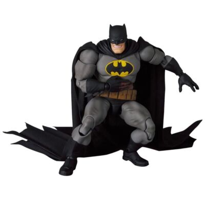 MAFEX バットマン ザ・ダークナイト Ver.3 053 s-l400.jpg