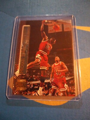 Michael Jordan 1995-96 Topps Stadium Club Shining Moments Card SM2