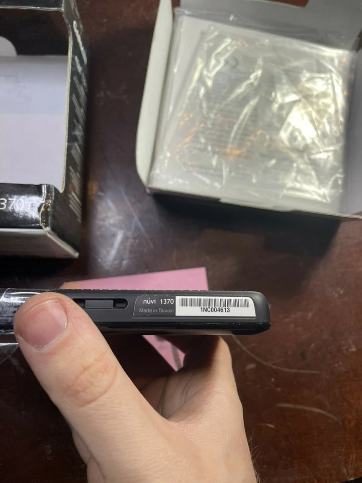 Garmin nuvi 1370t 4.3-Inch Widescreen Bluetooth GPS Navigator - Image 2 of 4