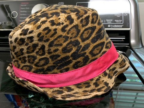 Hello Kitty Fedora Hat Leopard Print Pink Ribbon + girls 4-16 + 1 size fit all - Picture 3 of 5