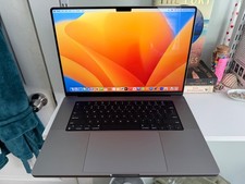 2023 Macbook Pro M2, 32GB RAM, 1TB SSD, 16 Display, 100 Battery Health