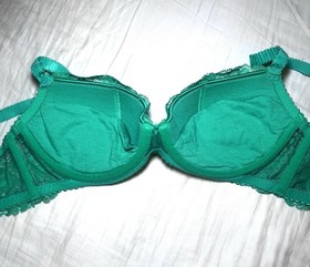 Agent Provocateur Women's 36C Push Up Bra Cushioned lace Green/ Emerald Green