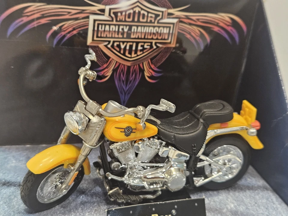 HOT WHEELS Harley Davidson FAT BOY 1:18 die cast motorcycle MATTEL 2001 NEW - Image 2 of 3