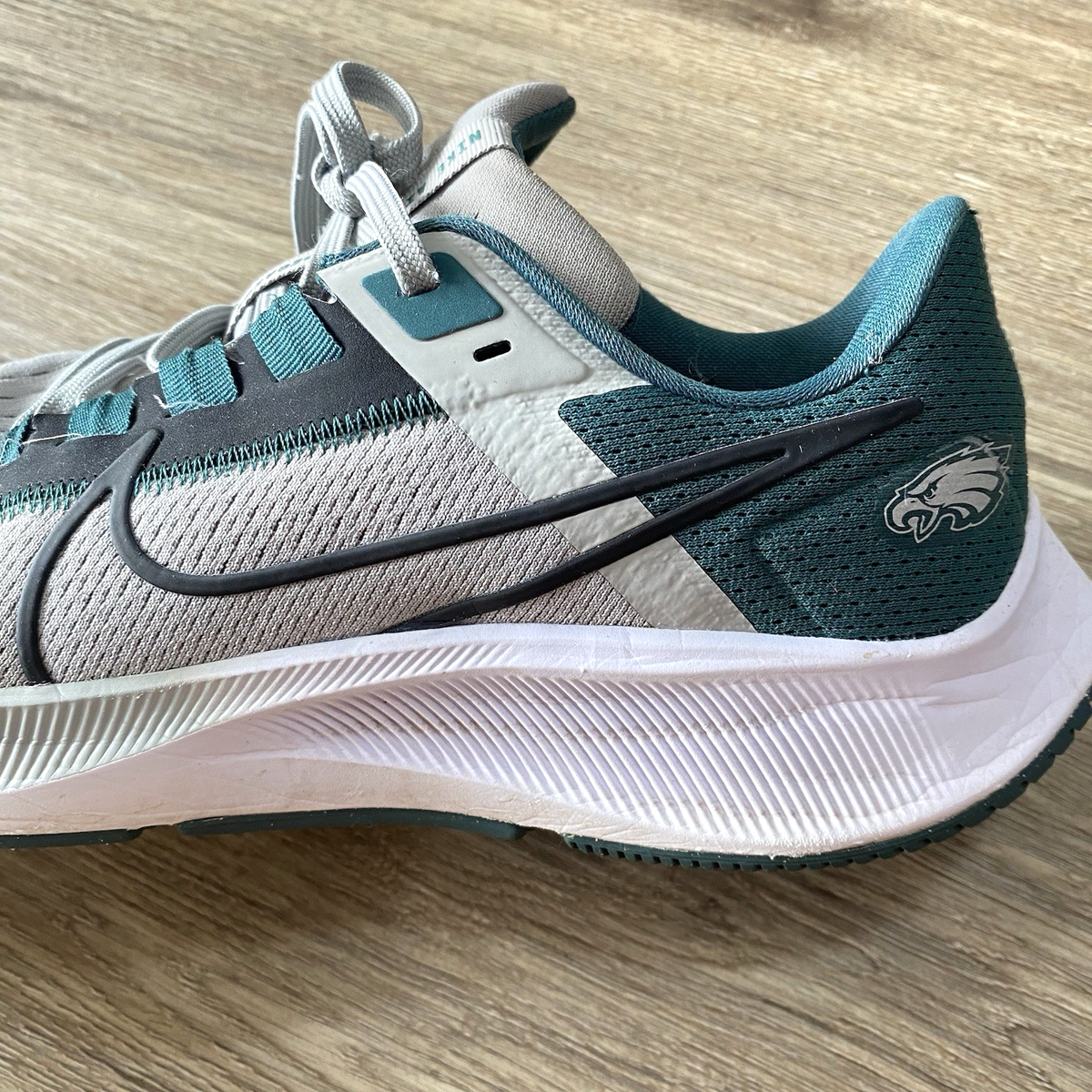 Nike Air Zoom Pegasus 38 Philadelphia Eagles Men\'s 11.5 Grey Green Shoes Amazon.com | Nike Pegasus 41 Men main image 2