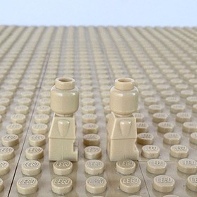 LEGO Sculpture: 2x Tan Microfigures 85863, 10253, BIG BEN, 2016, ENGLAND, UK
