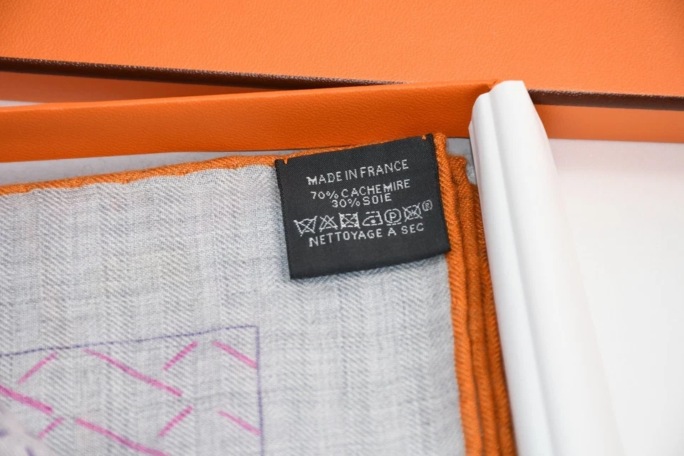 Chal Hermès Splash Park 140 Cm Bufanda De Cachemira Y Seda Azul Gris 56" 051 - Imagen 3 de 4