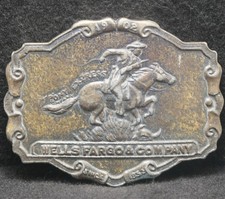 XH15112 VINTAGE 1970s WELLS FARGO COMPANY ADVERTISEMENT BRASS BELT BUCKLE