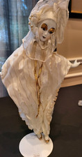 RARE VINTAGE PORCELAIN DOLL  SHOW STOPPERS  MUSICAL Figurine