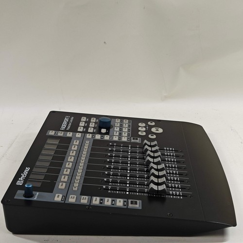 PreSonus FaderPort 8 8-Channel Production Controller - Picture 4 of 6