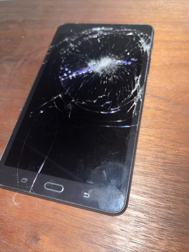Samsung Galaxy SM-T280 8GB Tablet | *BROKEN CRACKED SCREEN - Picture 7 of 8