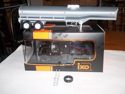 The Convoy Rubber Duck Truck: Modified IXO TR100 Mack R + Custom Trailer - 1/43