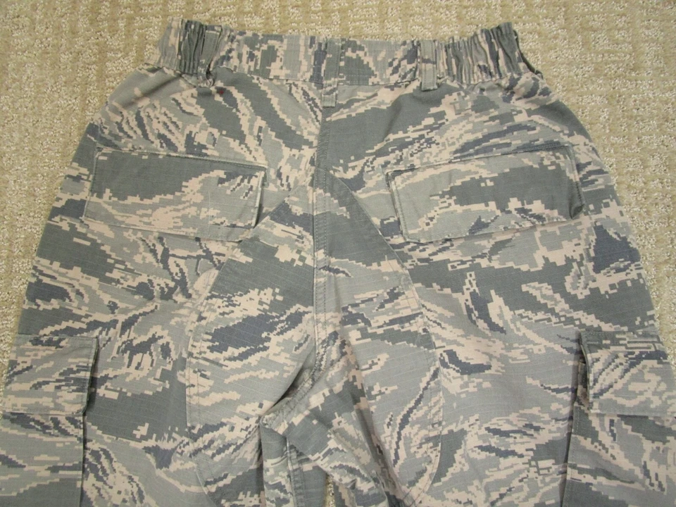 Pantalones militares de EE. UU. para mujer 28x27 verde tigre camuflaje fuerza aérea carga pantalones utilitarios Foto 4 de 4
