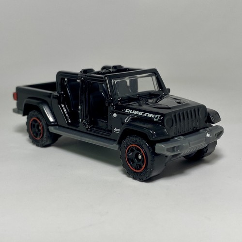 '20 Jeep Gladiator Black 1:64 Scale Diecast Diorama Model Pickup Truck #41 - Picture 3 of 10