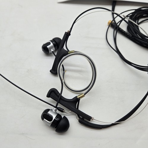 DPA d:fine Slim Dual In-Ear Broadcast Headset Microphone With Microdot and Case - Picture 4 of 11