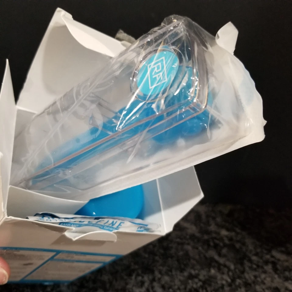 Rodan Fields Redefine AMP MD Micro-Exfoliating Roller Improves Skin Texture - Image 2 of 4