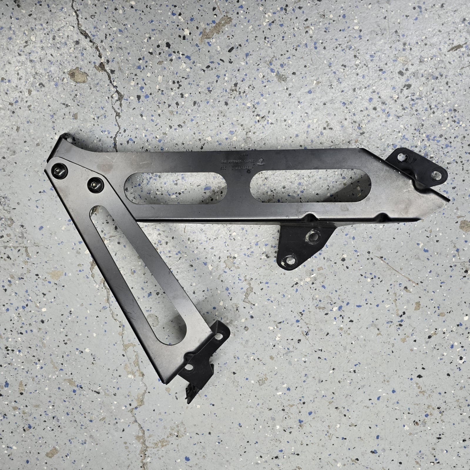 Lamborghini Huracan Front Mounting Bracket Left Radiator 4T0805379C 4T0805327C
