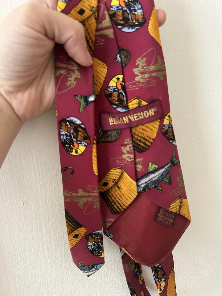 Corbata vintage para hombre con estampado de pesca con mosca Lillian Vernon 100 % seda granate estilo retro Foto 2 de 4