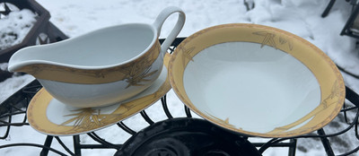 Gravy Boat and Bowl in Gold Collection by YAMASEN Japan 24ct Gold Bamboo Design