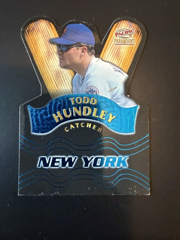 1997 Flair Showcase - Diamond Cuts Todd Hundley #7 New York Mets Die Cut