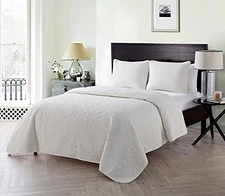 VCNY Home Caroline Embossed Quilt Set - White 3 Piece Full/Queen Embossed