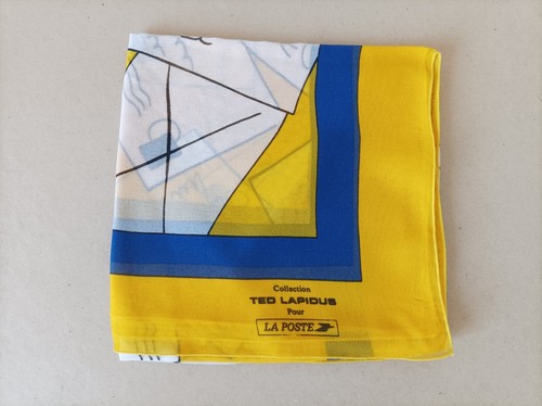 28 Foulard Tours de Cou unis pas chers en gros | France