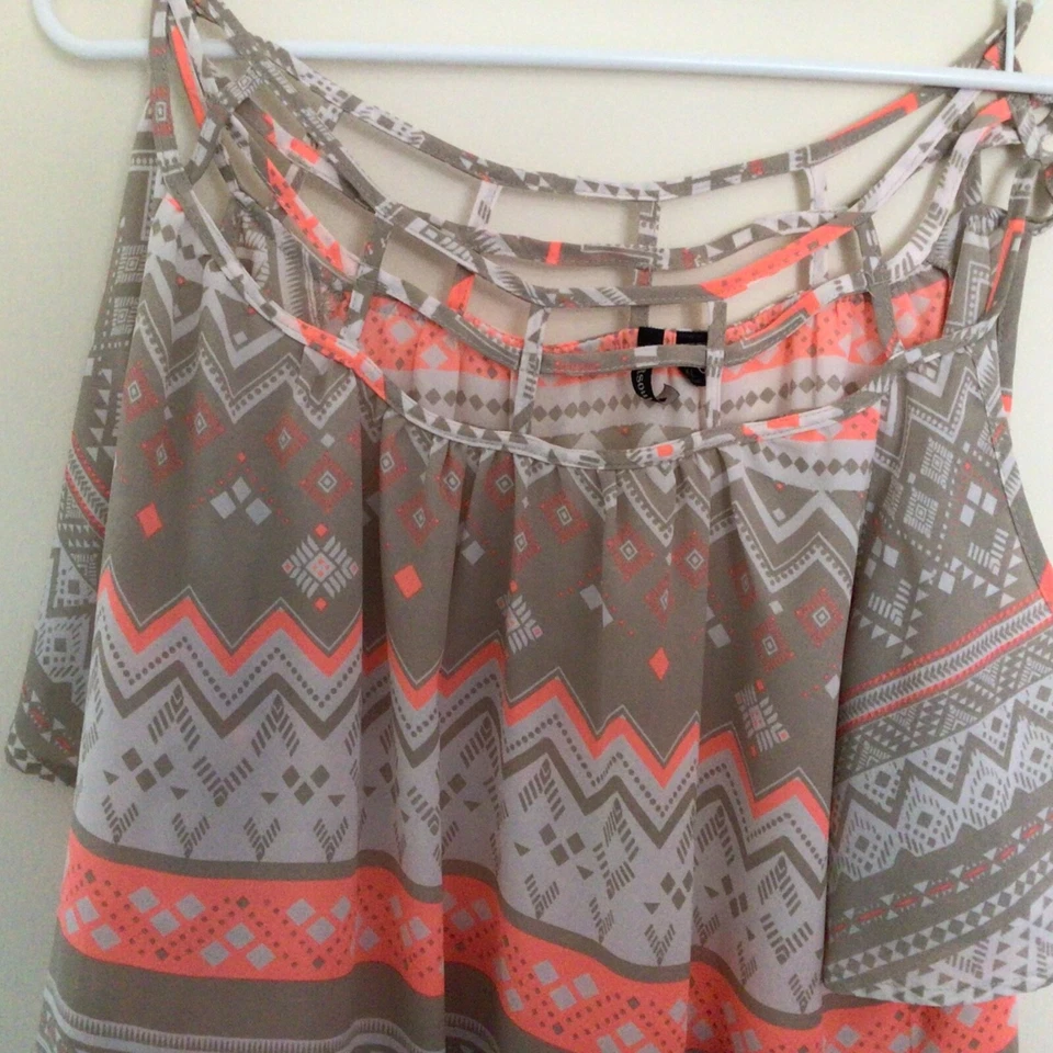 New Girls Trendy Heart Soul Sleeveless Blouse Petite XL - Image 3 of 4