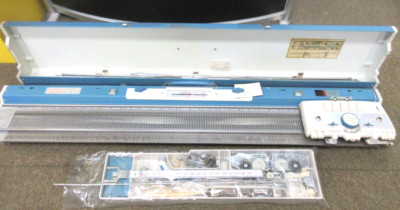 クラシック トヨタ 編み機 K107 年代物 クラシック トヨタ 編み機 K107 年代物 クラシック トヨタ