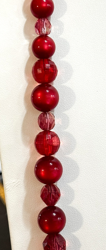 Vintage Red Moondglow Round Faceted Box Clasp Long Acrylic Necklace - Picture 3 of 7