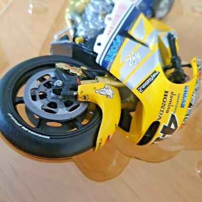 MINICHAMPS 1:12 HONDA NSR500 VALENTINO ROSSI 2001 LeMans Diecast