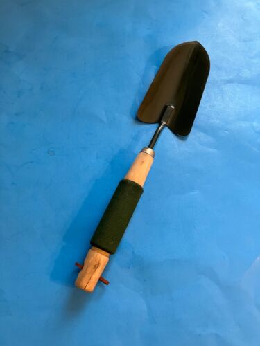 ToolTreaux Wooden Steel Handheld Garden Tool Shovel Hoe nice used, spring time - Picture 4 of 4