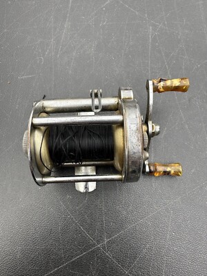 PFLUEGER SKILKAST NO.1953 Vintage bait casting collectible