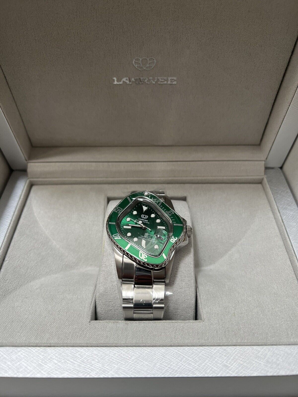 Laarvee PEA001 Crash Watch - Green Dial / Green Bezel - Brand New