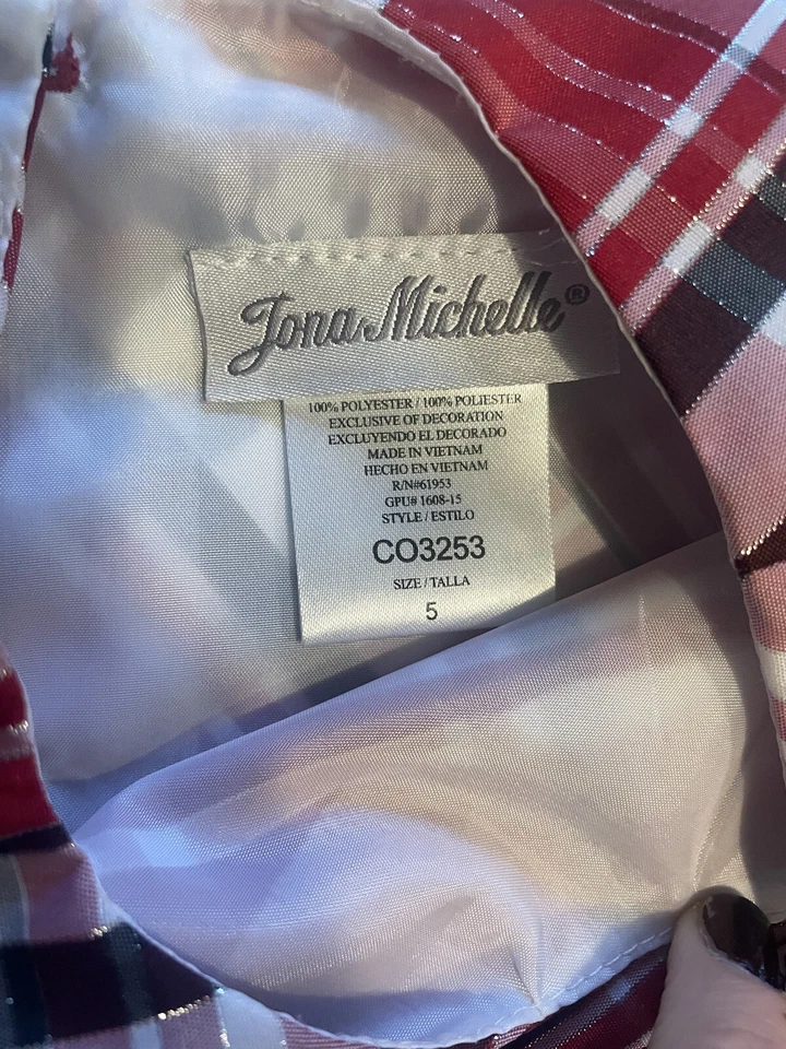 Hermoso Vestido de Navidad para Niñas Jona Michelle Rojo/Negro/Blanco a Cuadros Talla 5. Foto 3 de 4