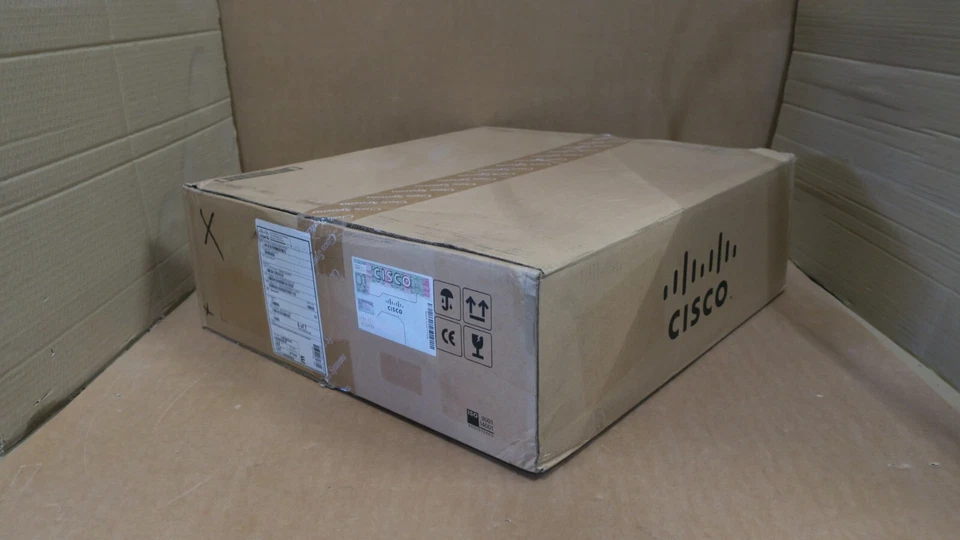 NEW CISCO Nexus N2K-C2232TM-E-10GE 32 Port Fabric Extender 8 SFP+ N2K-M2800P - Image 3 of 4