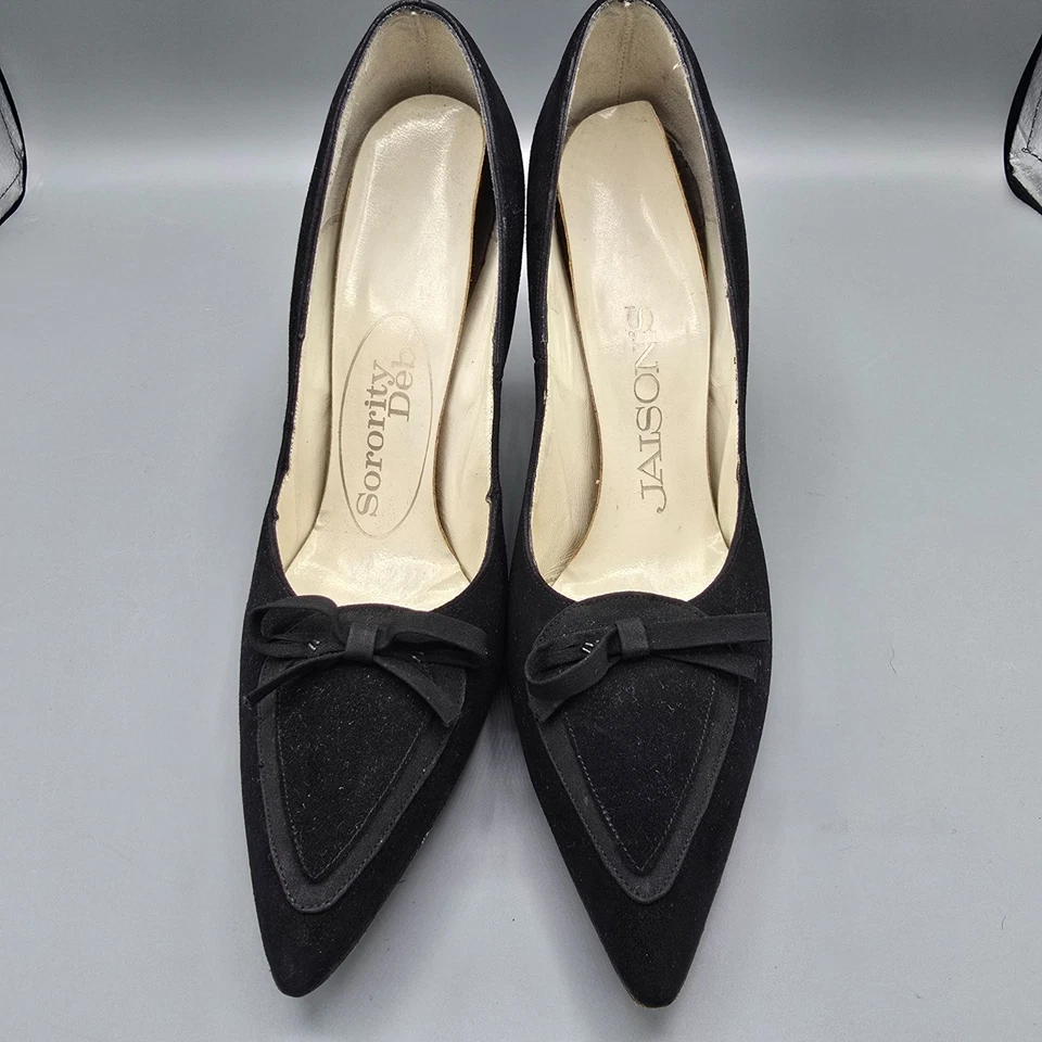 Vintage Early 1960s Sorority Debs Jaison's Black Velvet Point-Toe Bow Pumps -7AA - Image 2 of 4