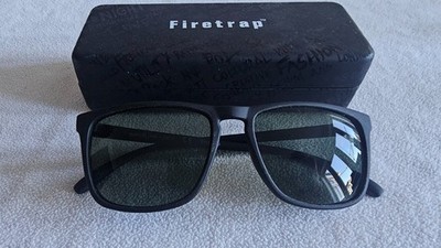 Firetrap Sonnenbrille schwarzes Gestell. Barcelona. Mit Koffer.