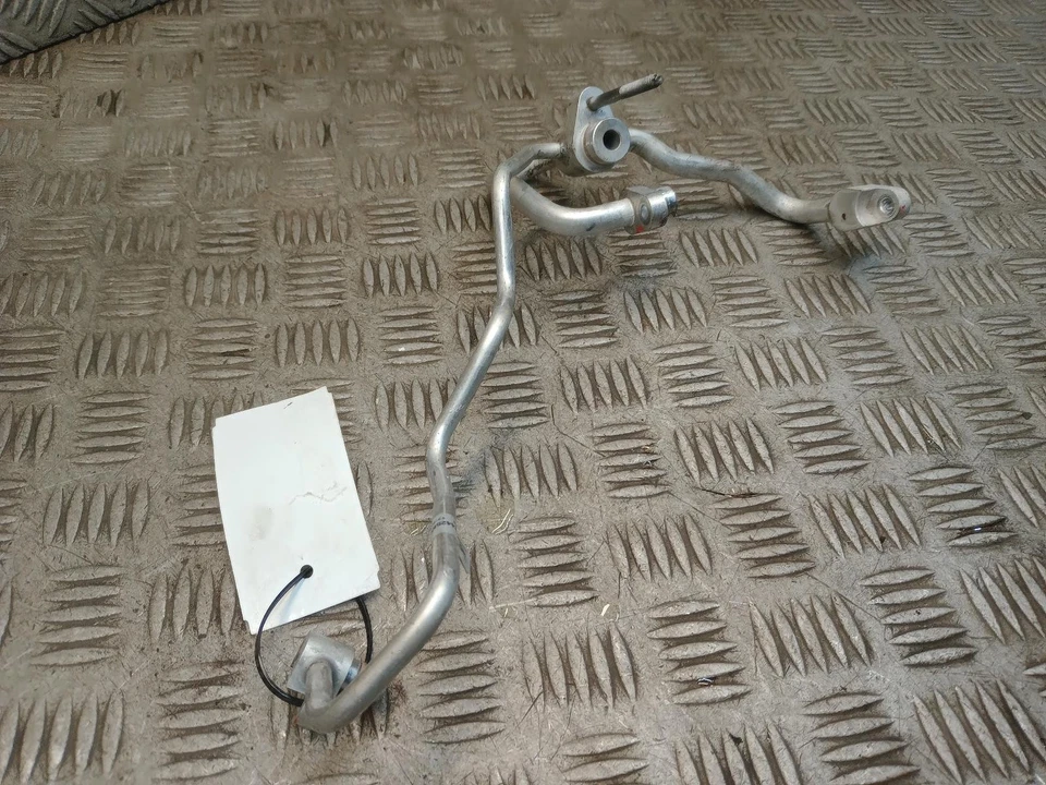 TUBO AIRE ACONDICIONADO RENAULT MEGANE E-TECH AC 924425MZ0A XCB 2022 - 2024 Foto 3 de 4