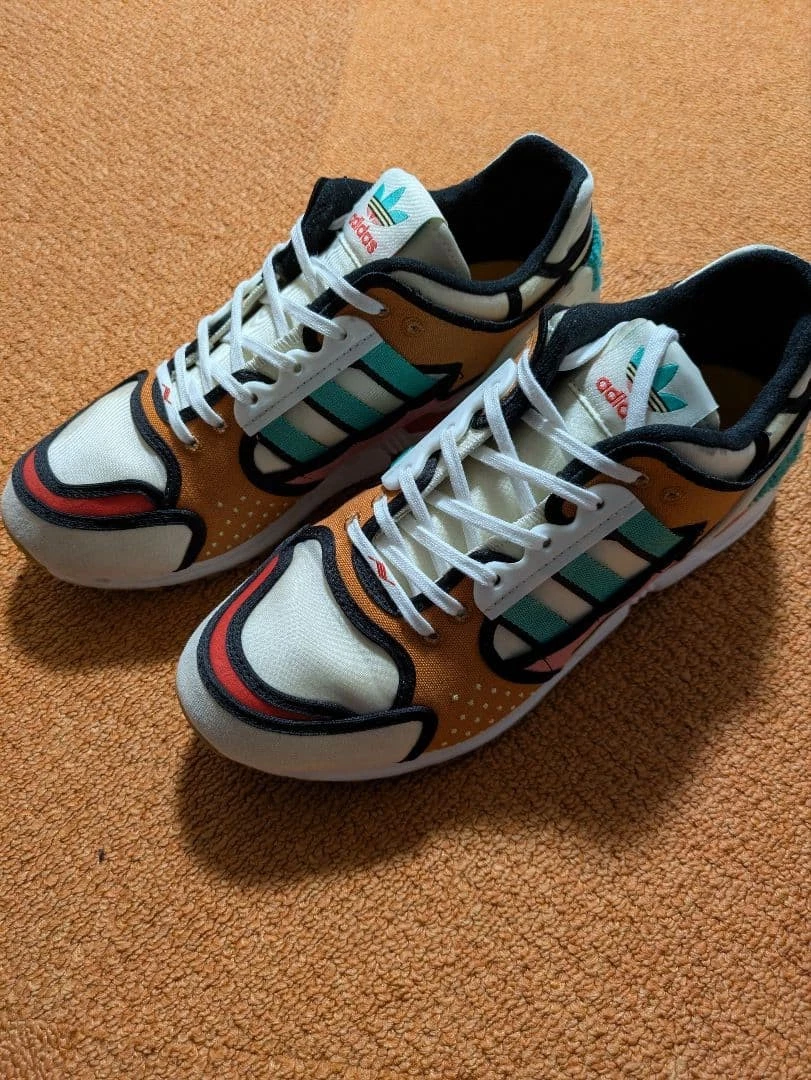 Preços baixos em adidas The Simpsons x ZX 10000 A-ZX Series