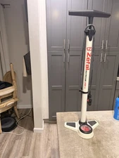 Sedan High Pressure Sport-G Tire Pump with Pressure Gauge