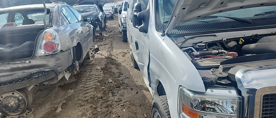 Ford E150 2011 furgoneta transmisión automática fabricante de equipos originales 69 k millas (LKQ ~ 435120816) Foto 2 de 4