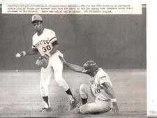 1971 Baseball Wire Photo, Chicago Cubs  Ron Santo, Dave Cash Pittsburgh Pirates