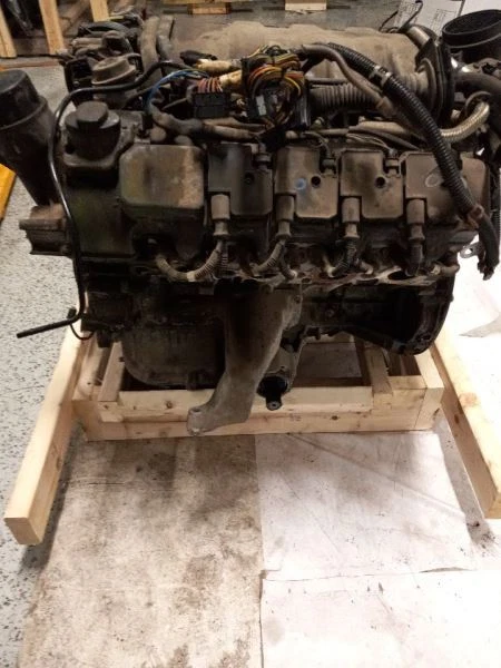 ENGINE ASSEMBLY fits MERCEDES-BENZ E500 2004 - Image 3 of 4