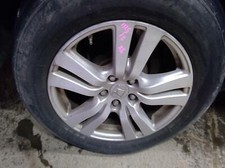 Used Wheel fits: 2017 Honda Ridgeline 18x8 alloy 5 double spoke factory installe