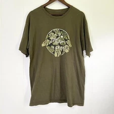 Local Motion Hawaii Green Monstera Floral Graphic T-Shirt Men's Large