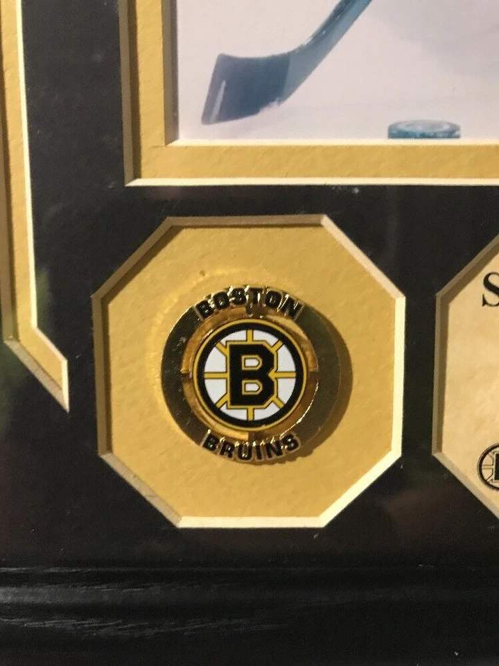 Foto autografiada de Sergei Samsonov de los Boston Bruins moneda de oro de 24 k y prendedor LE 7/99  Foto 2 de 4